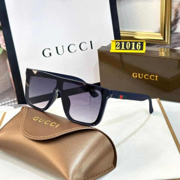 GG Wayfarer Men’s Sunglass