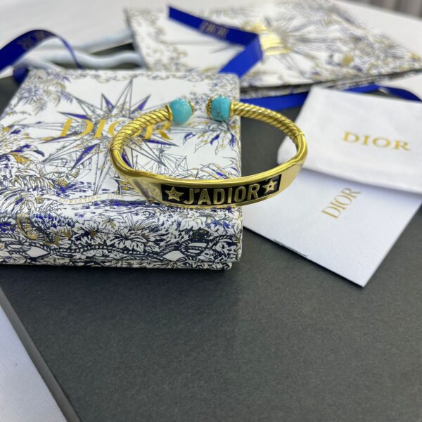 JaCD Antique Bangle Bracelet