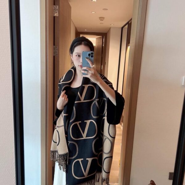Valentino Woollen Stole
