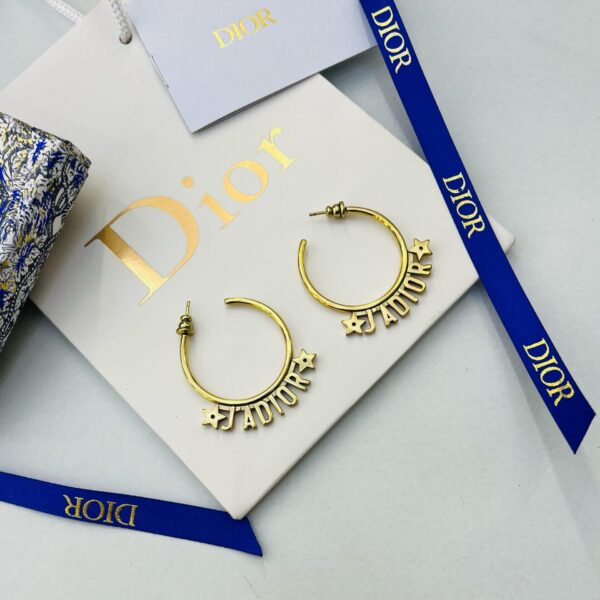 JaCD Round Earrings