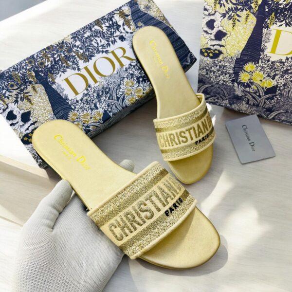 CD Golden Dway Slide