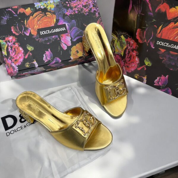 Dolce and Gabbana logo Golden Pump Heel