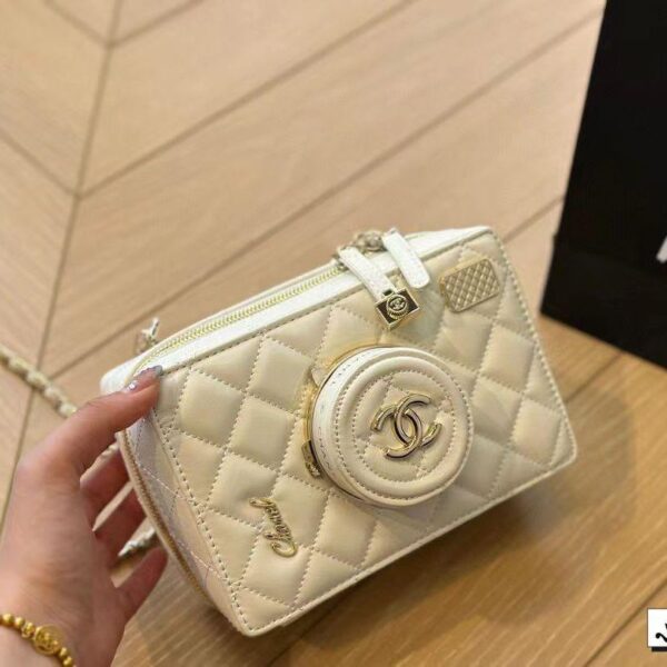 CC 24S White Camera Bag (With Box)
