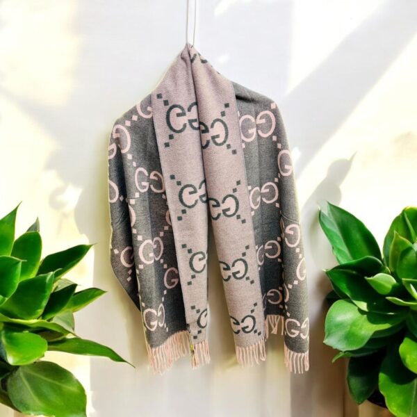 GG GG Grey Pink Reversible Woollen Stole