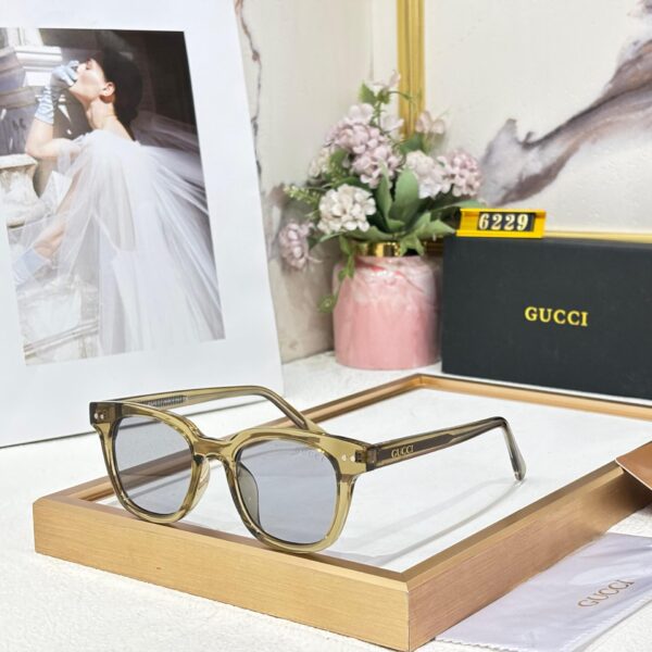 GG Unisex Wayfarer