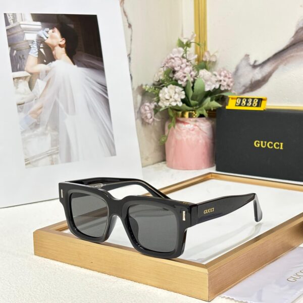GG Women Wayfarer