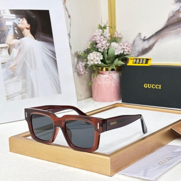 GG Women Wayfarer