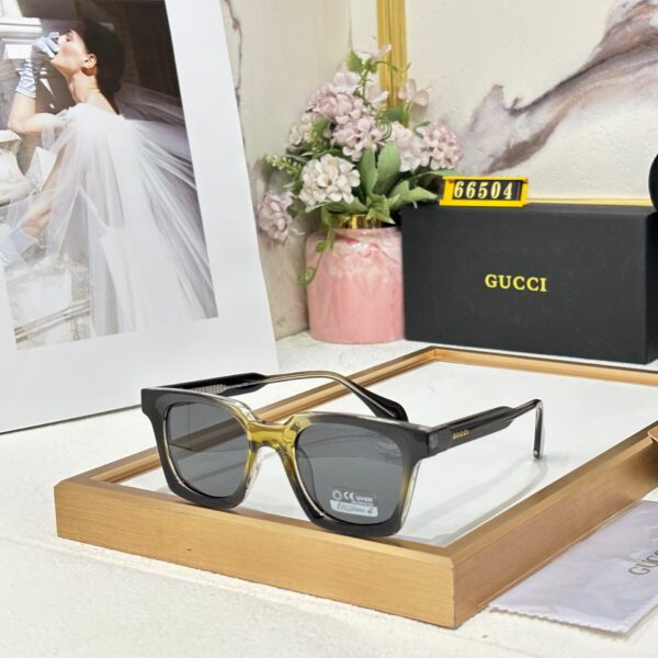 GG Women Polarized Wayfarer