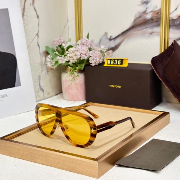 Tomford Unisex Premium Sunglass
