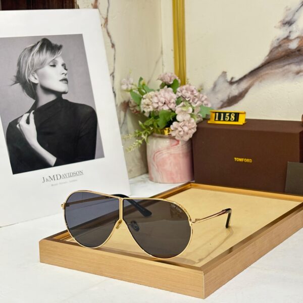 Tomford Unisex Premium Sunglass