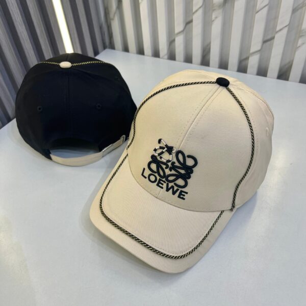 Loewe Beige Baseball Cap